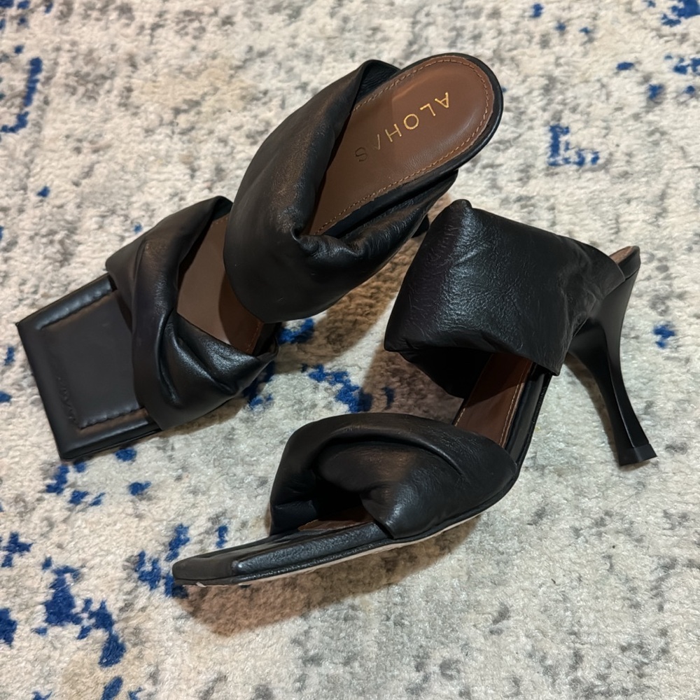 Heels black